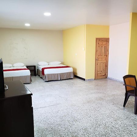 Hotel El Dorado La Ceiba Szoba fotó